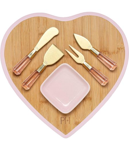 I am o seeded with this heart shaped charcuterie board designed by Paris Hilton! She has an entire brand new pink line at Walmart!

#LTKSeasonal #LTKGiftGuide #LTKhome