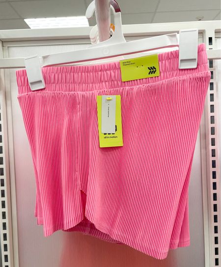 New pleated shorts 

#LTKFitness #LTKMidsize #LTKStyleTip