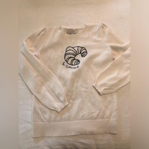 Croissant knit sweater EUC 1085 | Poshmark