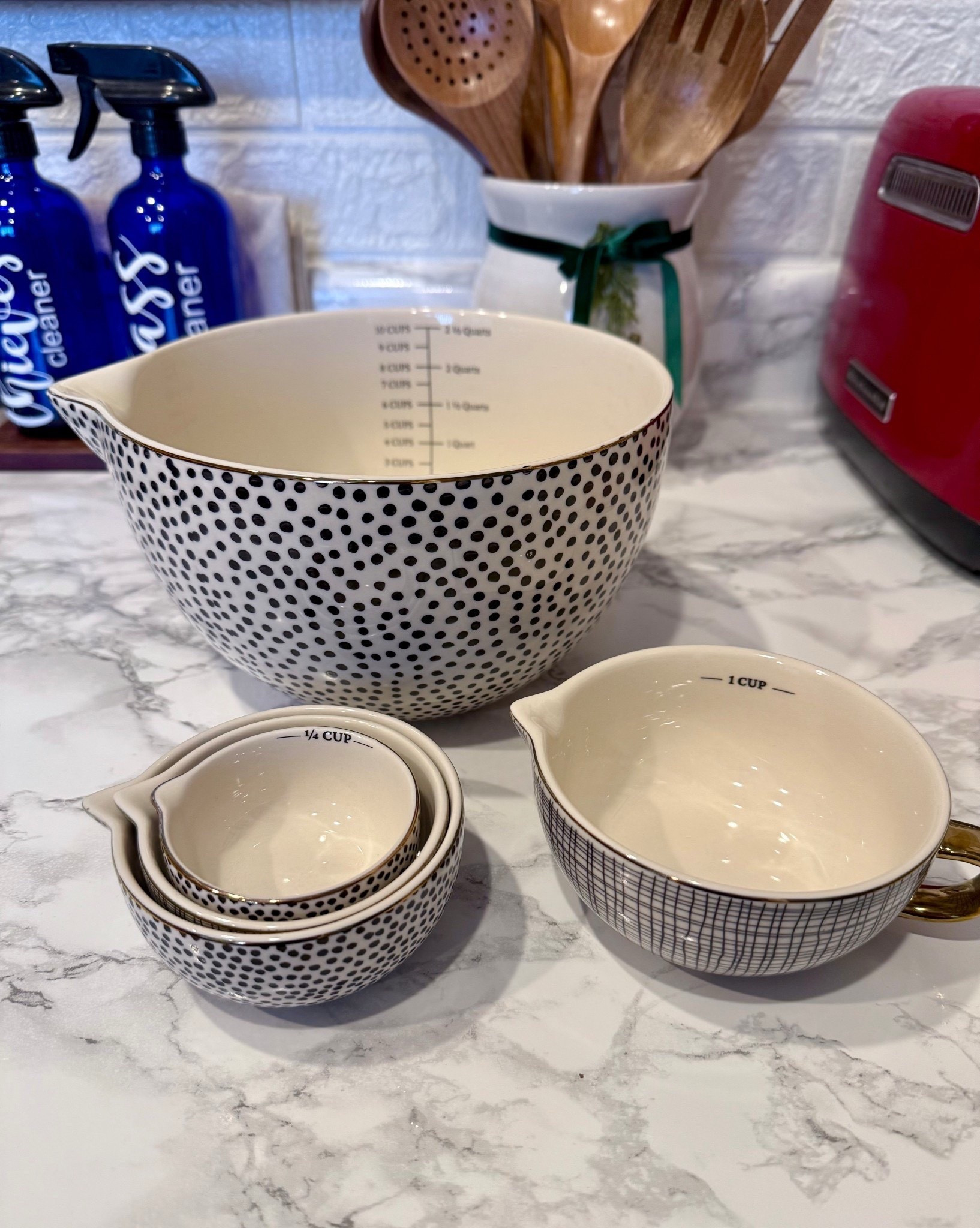 I love this five-piece set from Thyme & Table. It includes a mixing bowl and measuring cups, making it a great gift for a mom or someone who loves to cook. Only $22. 

#LTKHoliday #LTKHome #LTKGiftGuide

#LTKhome #LTKSeasonal #LTKfindsunder50