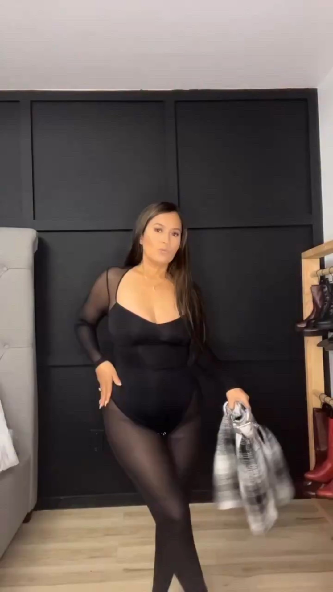 this mesh long sleeve is so casual but also can be dressy! i lovee🙏🏻

#LTKBeauty #LTKPetite #LTKParties