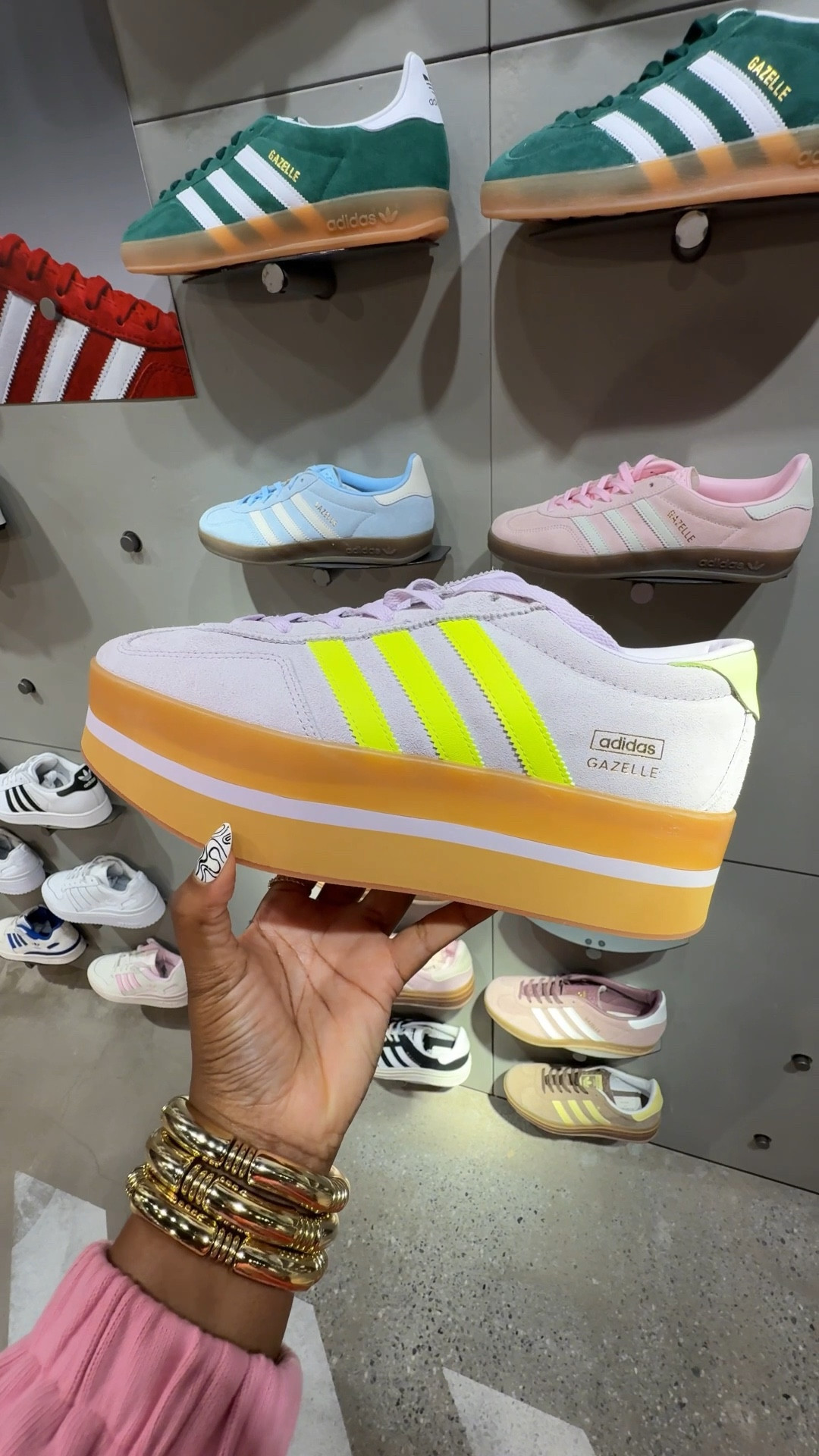 adidas finds✨✨Are Sambas & Gazelles the official Summer sneaker?? I think so 😍😍

#LTKActive #LTKShoeCrush #LTKStyleTip