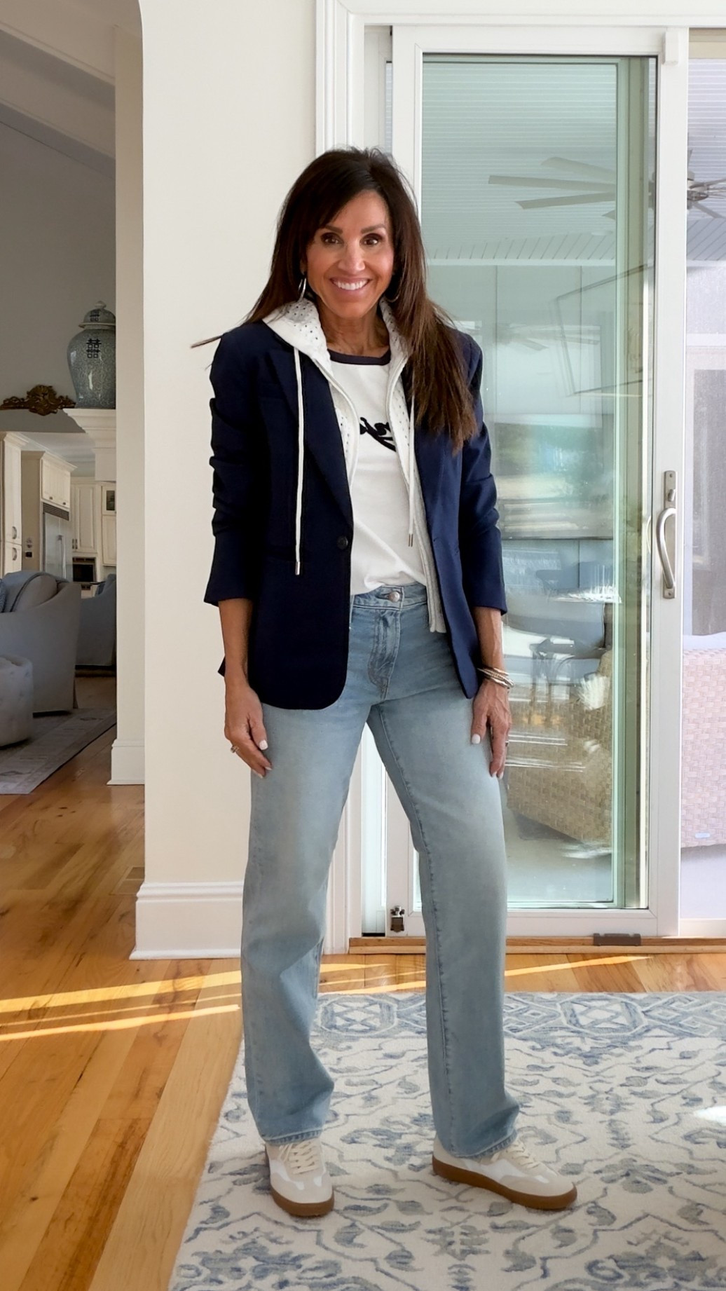 Spring blazer from Evereve 
Blazer - small
Top - small
Denim - 26

#LTKOver40 #LTKSeasonal