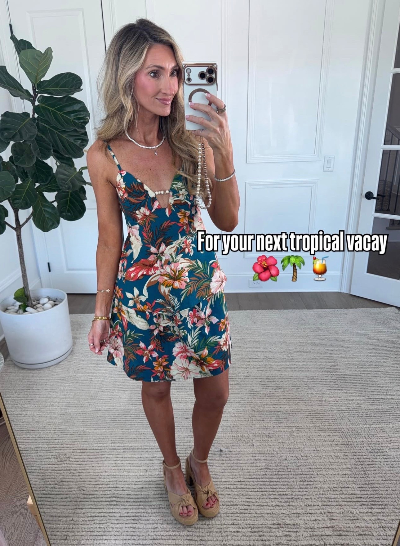 The perfect @Target outfit for your next vacay!!

#LTKootd #LTKgrwm #LTKmomlife