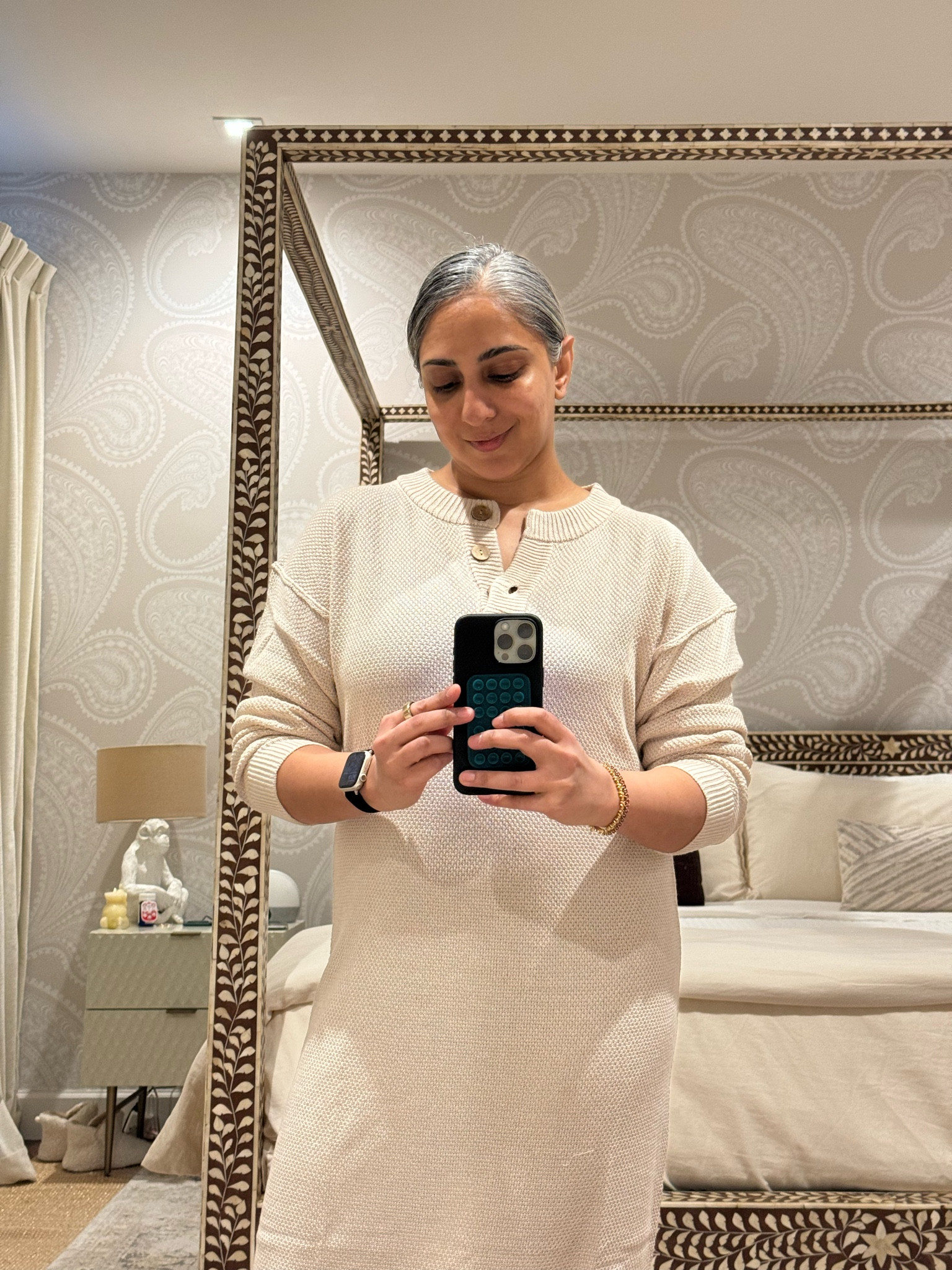 The most perfect, cozy dress (which looks and feels like a Jenni Kayne dupe!). I took a M  

#LTKfindsunder50 #LTKSeasonal #LTKmidsize