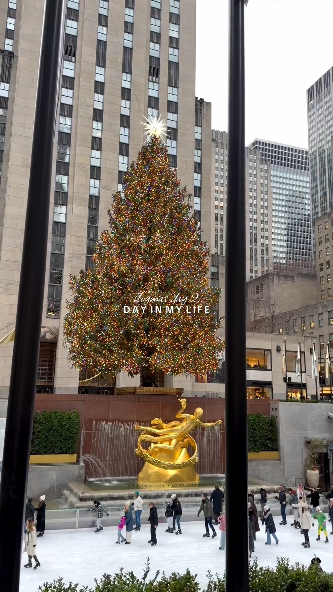 Day in my life traveling to NYC for the holidays! 

#LTKHoliday #LTKvlog #LTKdayinmylife