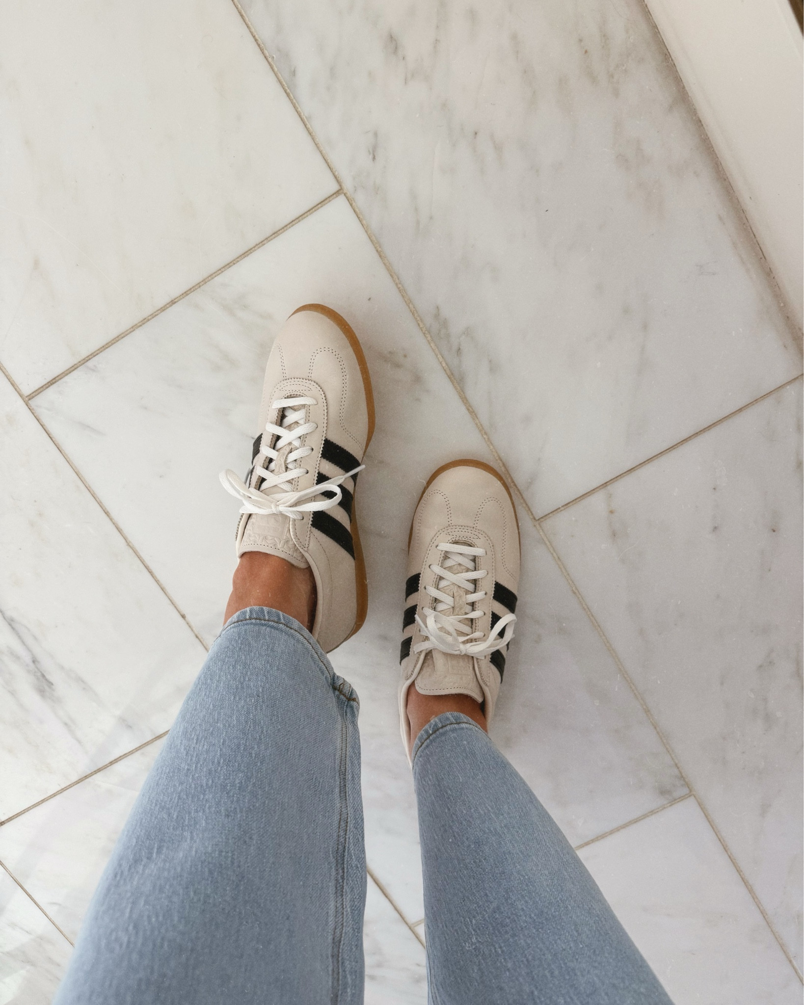 Casual cute everyday sneakers fit tts 