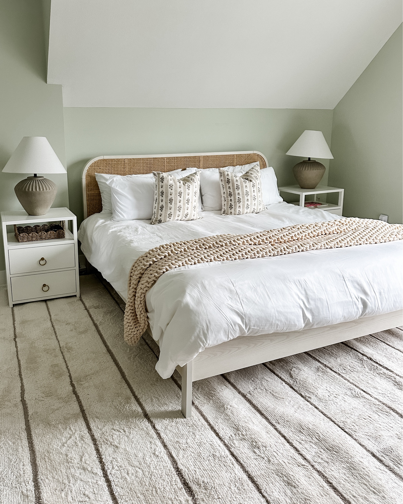 First rug at the lake house! About to order a bunch more from the new Our PNW Home collection ☺️. This is the cascade rug in ivory/taupe. Highly recommend an 8 x 10 or 9 x 12 for a king sized bed. 

#LTKHome