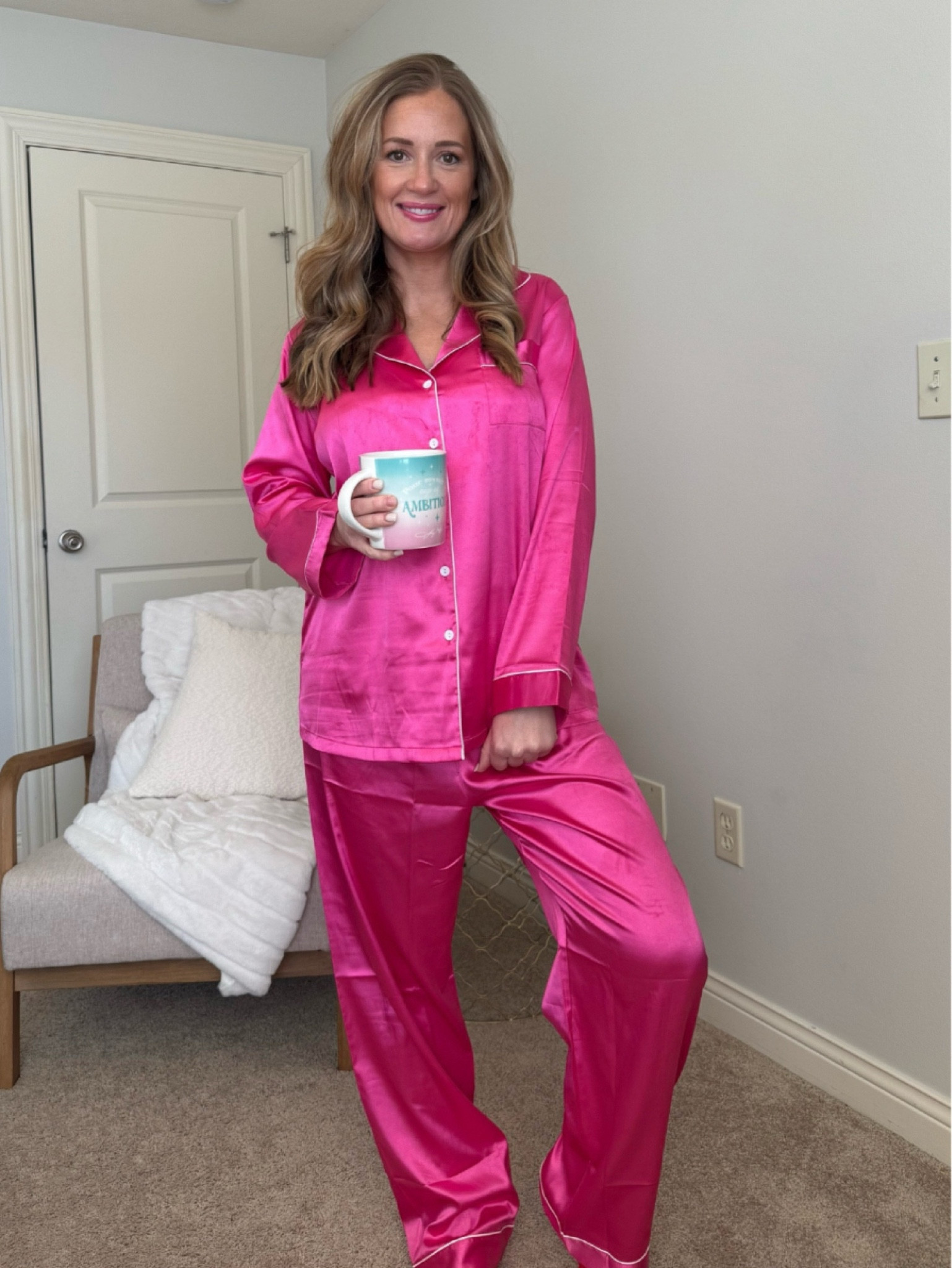 Valentines Day pajamas! #pajamaset #silkypj #valentinesday #giftidea
#giftforher

#LTKSeasonal #LTKGiftGuide #LTKOver40
