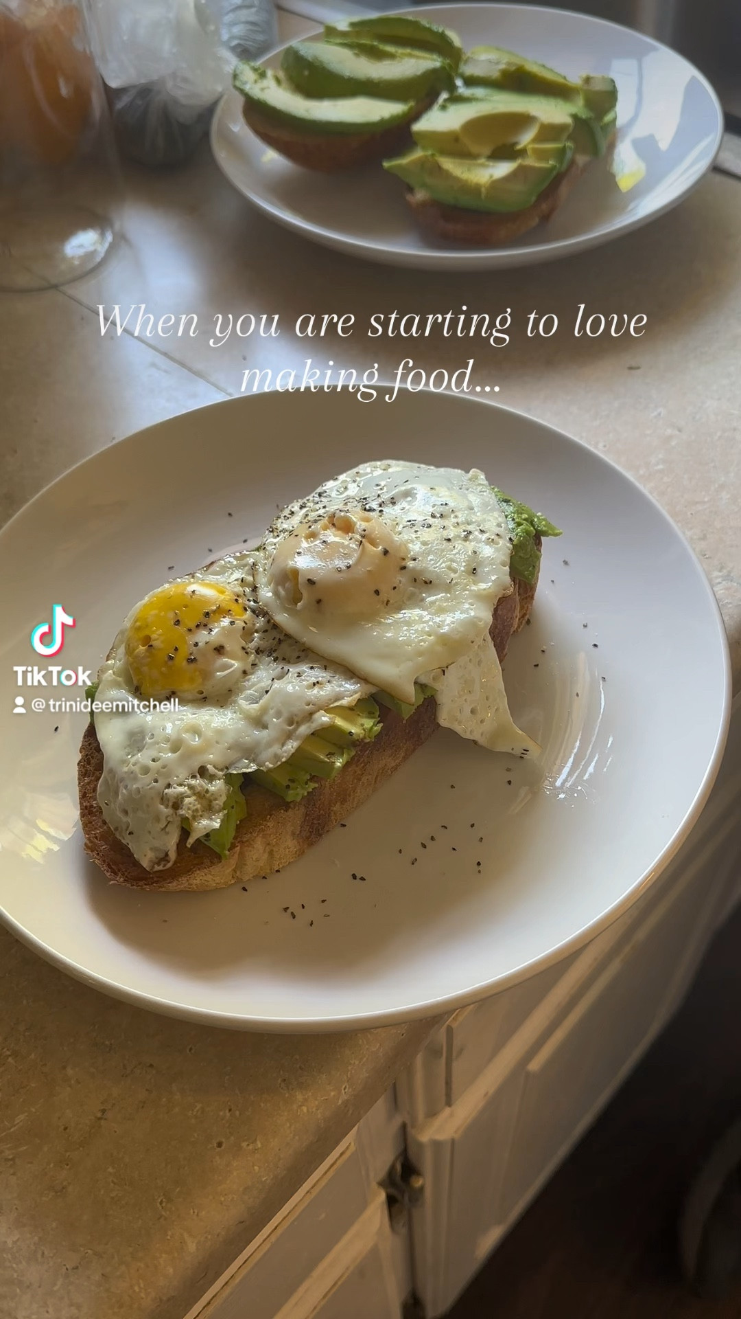 Yummy avocado toast on sourdough bread 
Plate set from target is the best

#LTKhome