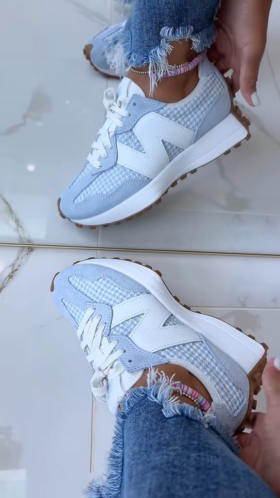 Gingham New Balance 327 RESTOCKED!! 

#newbalance
#ginghamnewbalance
#newbalance327