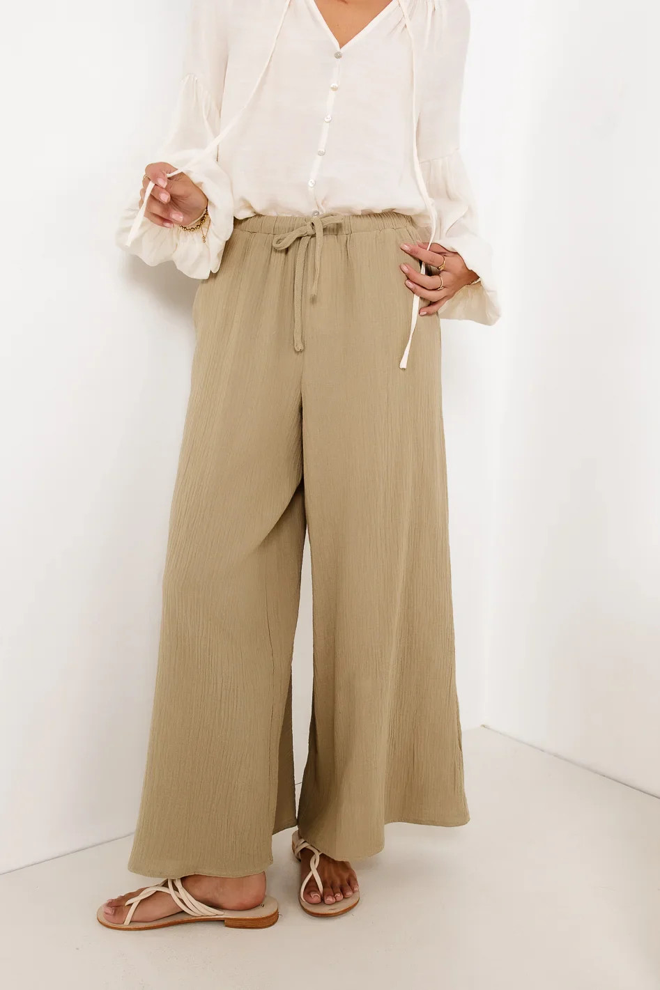 Brandi Wide Leg Pants in Olive | Böhme US