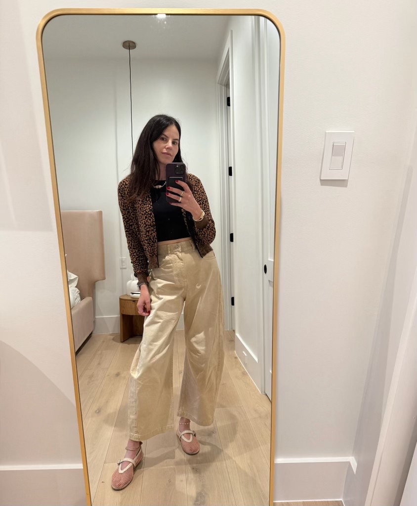 Chic summer look 

Women’s fashion, summer fashion, summer style, summer outfits, summer outfit inspo, ootd, trendy fashion, chic fashion, summer style 




#LTKSeasonal #LTKSummerEdit #LTKStyleTip