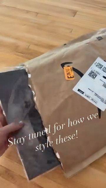 Instant spooky vibes 👻🕯️ These Halloween prints are under $10 and can slide right into any frame for an easy seasonal upgrade. Swap them in, swap them out—budget-friendly décor that makes your space feel festive without the clutter.

Shop the set here ↓

#AmazonHomeFinds #HalloweenDecor #SpookySeason #BudgetFriendlyDecor #LTKhome #LTKseasonal


#LTKStyleTip #LTKHome #LTKSeasonal