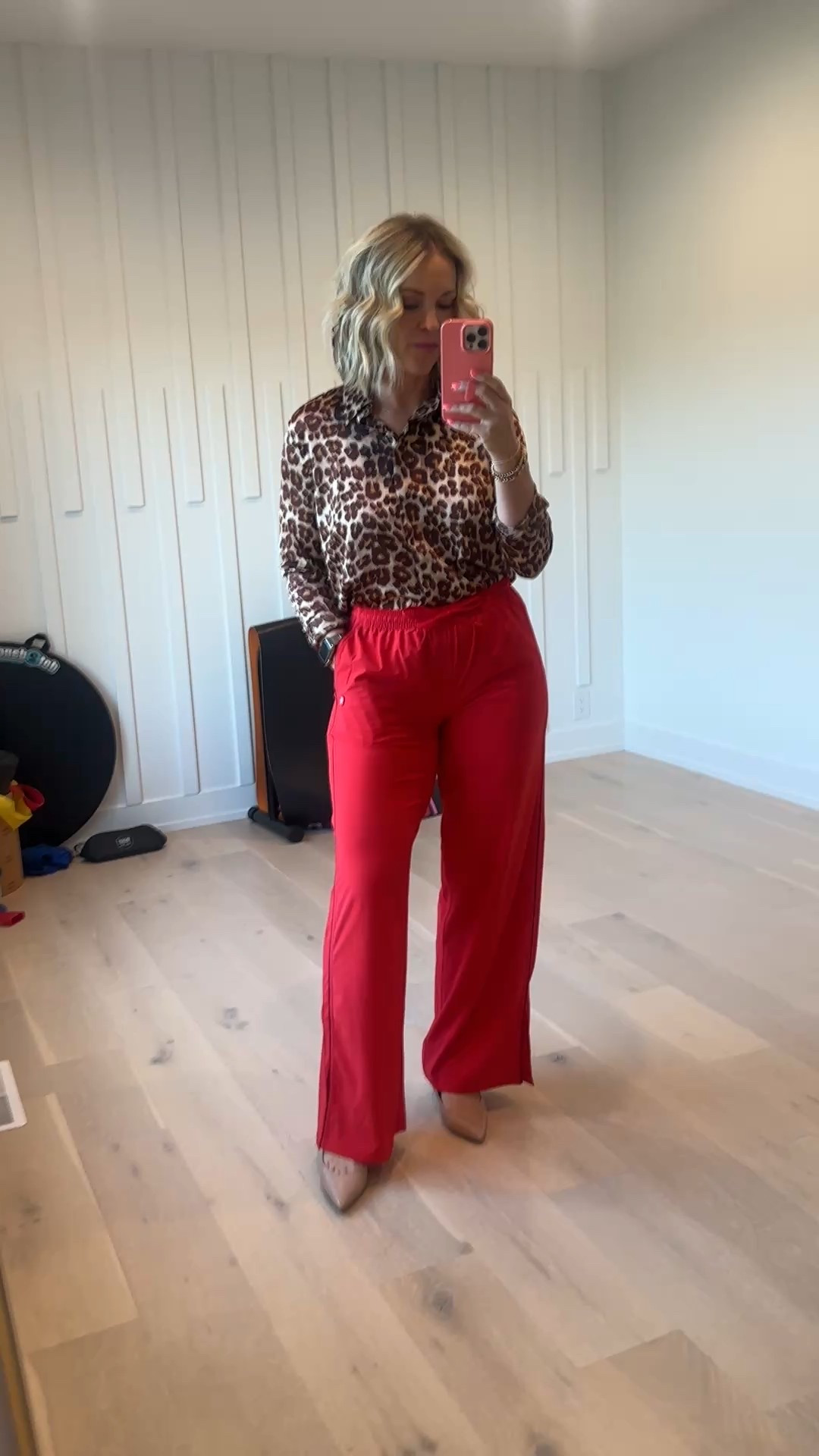 Leopard + True Red!!!! Size small shirt and size 8 track pants!!! #hocspring #hocautumn #leopard

#LTKActive #LTKSaleAlert #LTKWorkwear