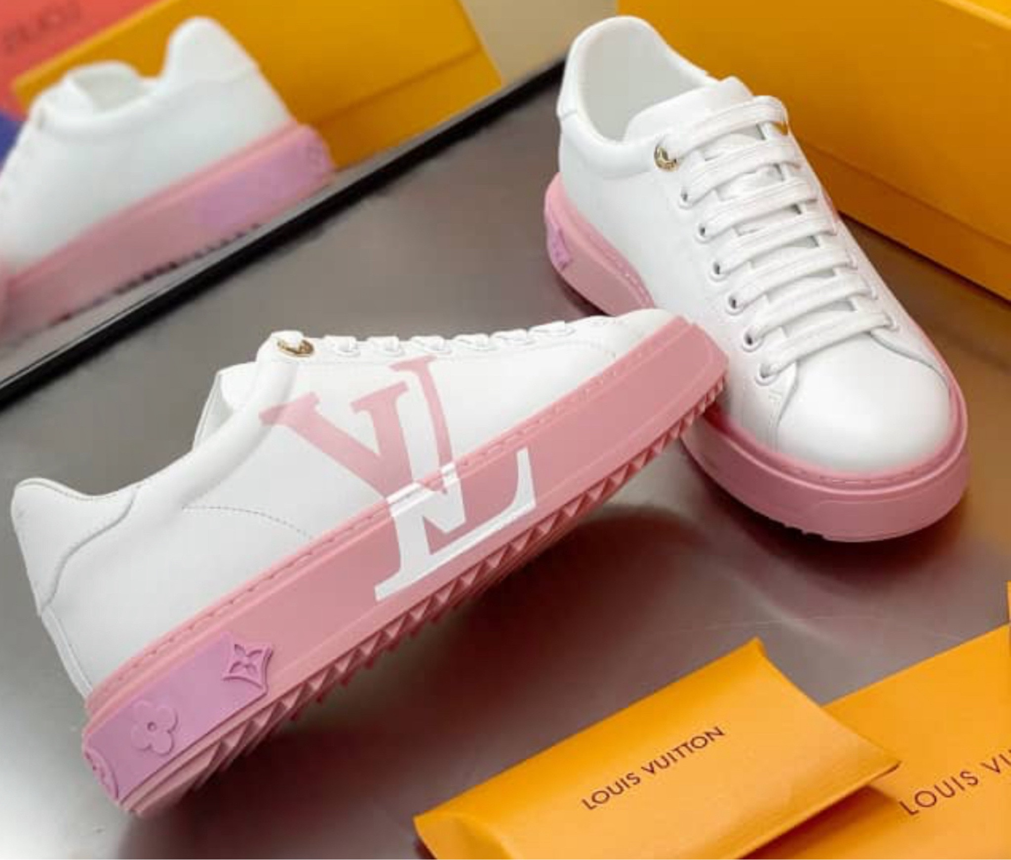 Lux sneakers
Different colors available 

#LTKshoecrush