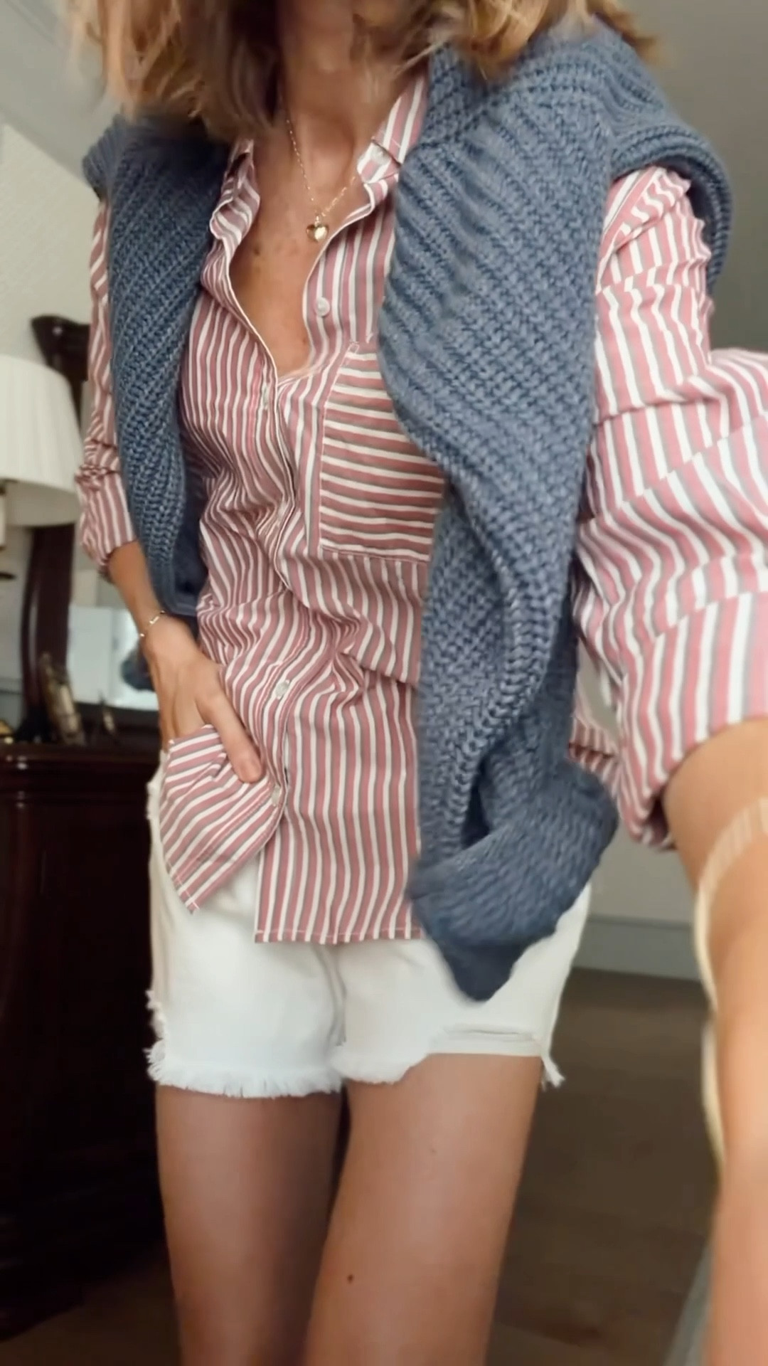 Xs in button down 
S ion sweater 
2 in shorts 
26 in jeans with 30” inseam (5 7 for height reference)