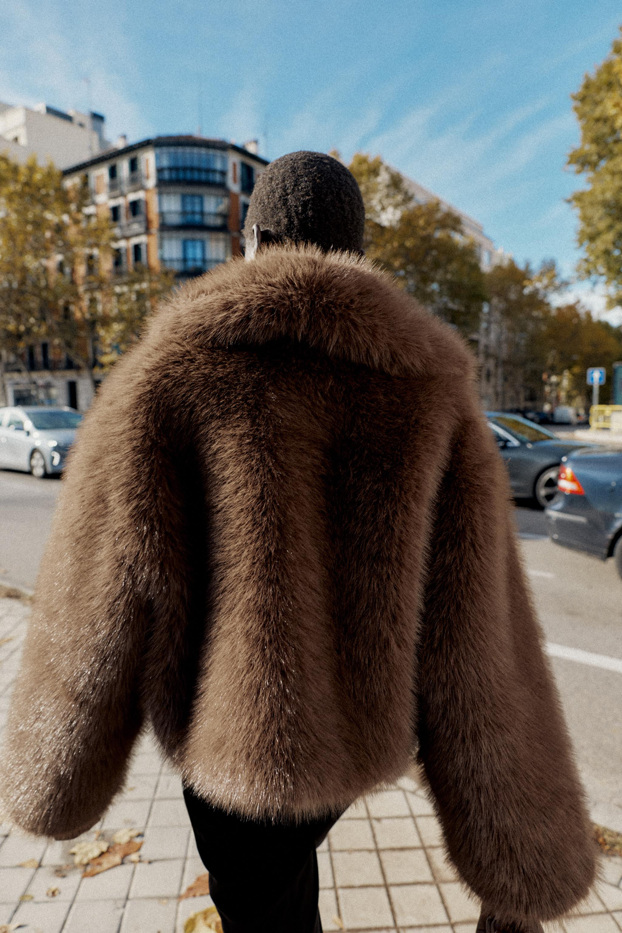 SHORT FAUX FUR COAT | Zara US