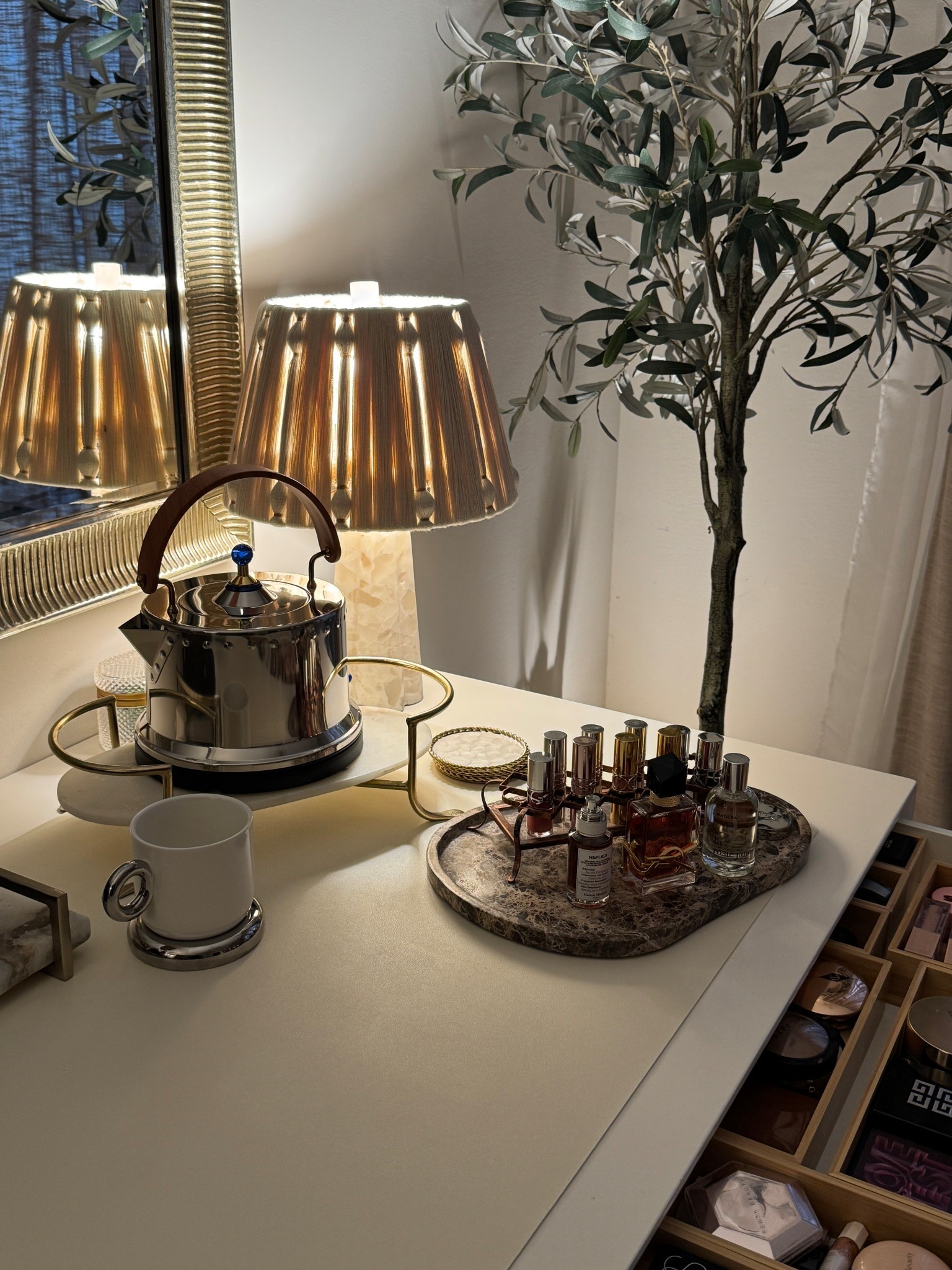 My vanity got a little makeover today! 

Desk, vanity, makeup, tea station 

#LTKvlog #LTKdayinmylife #LTKHome