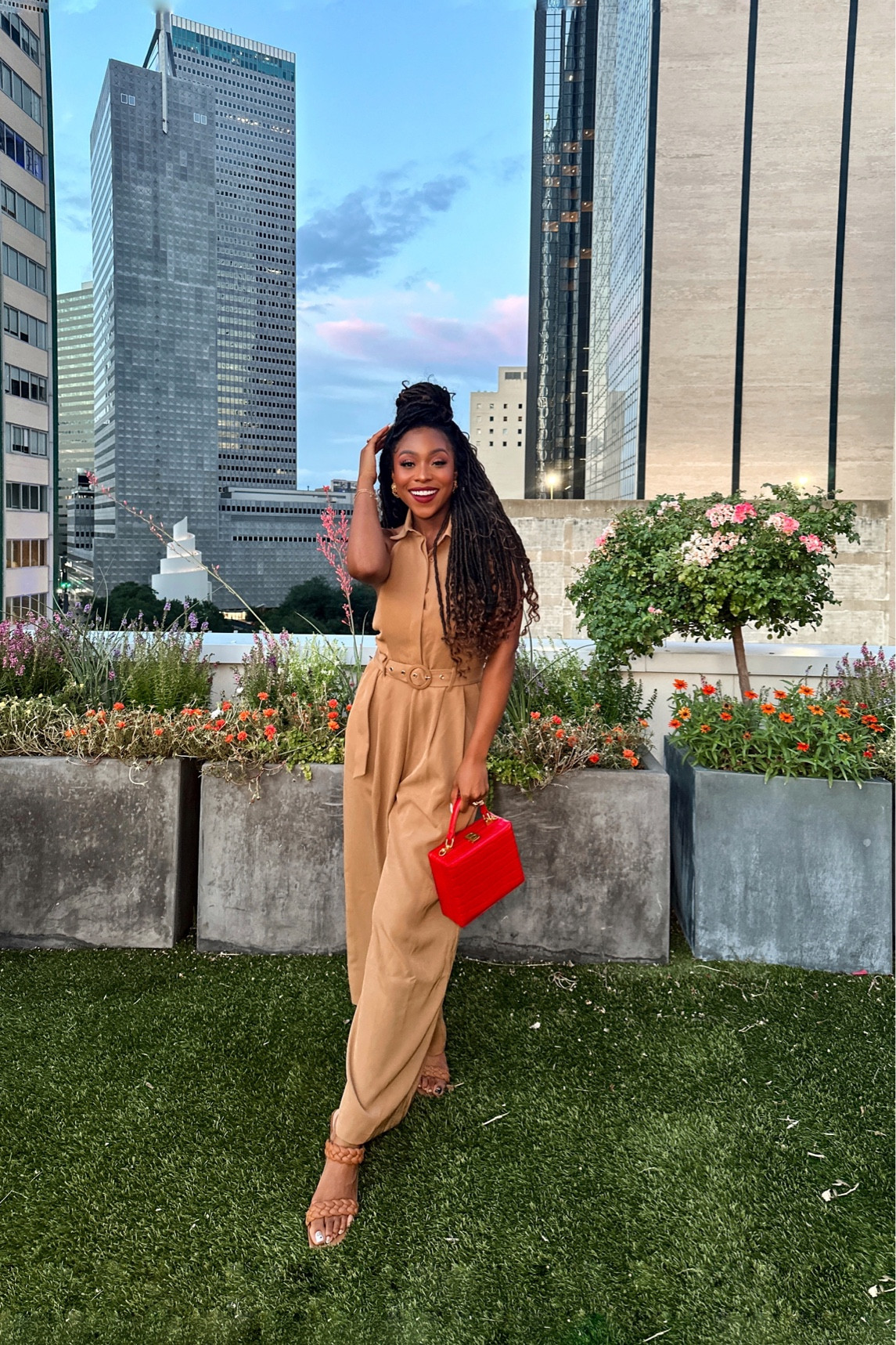 Setting & finishing spray 💨 We must preserve the glam!

#LTKFindsUnder50 #LTKBeauty