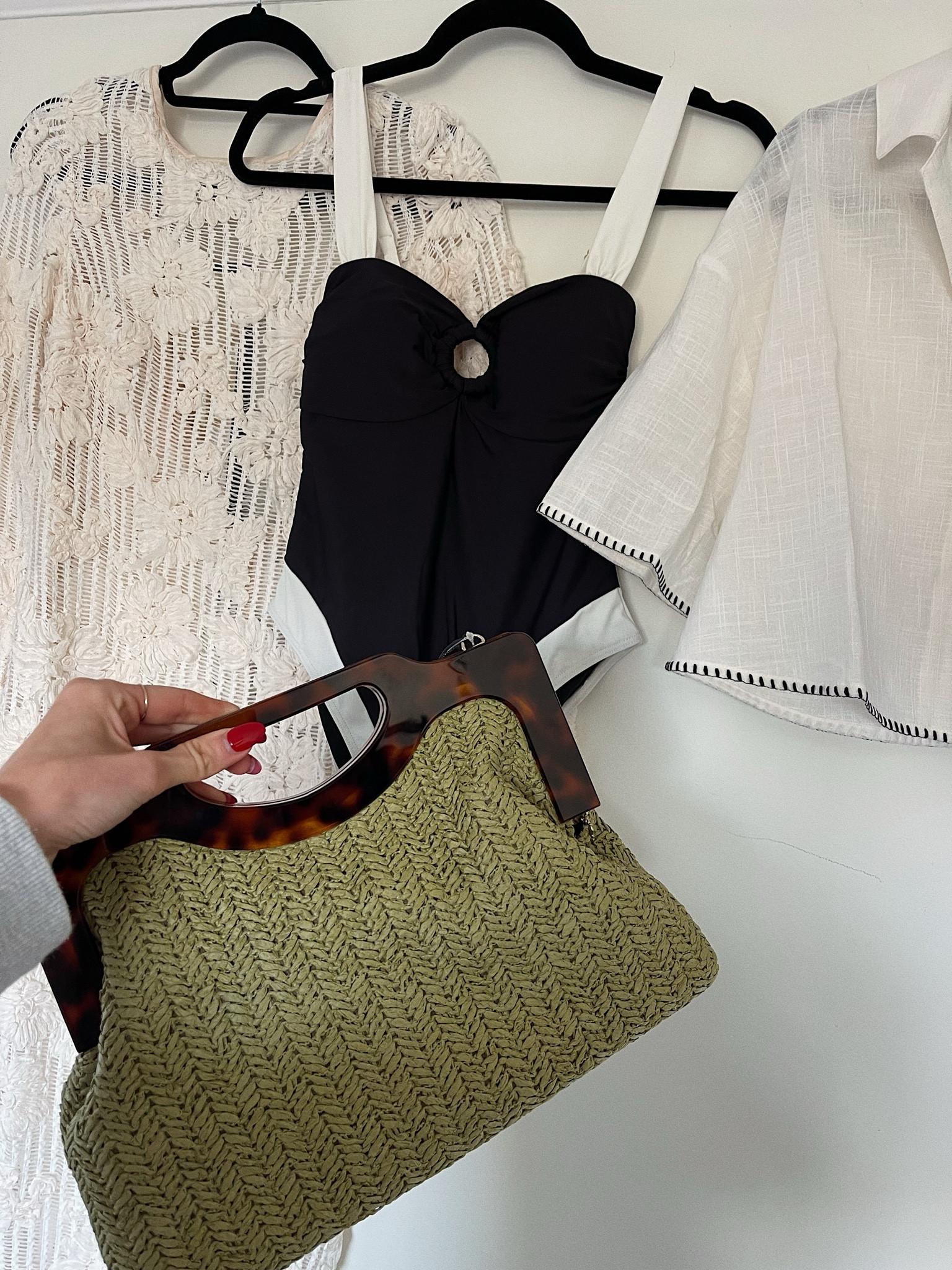 Winter sun sneak peek! Holiday prep 

#LTKeurope #LTKuk