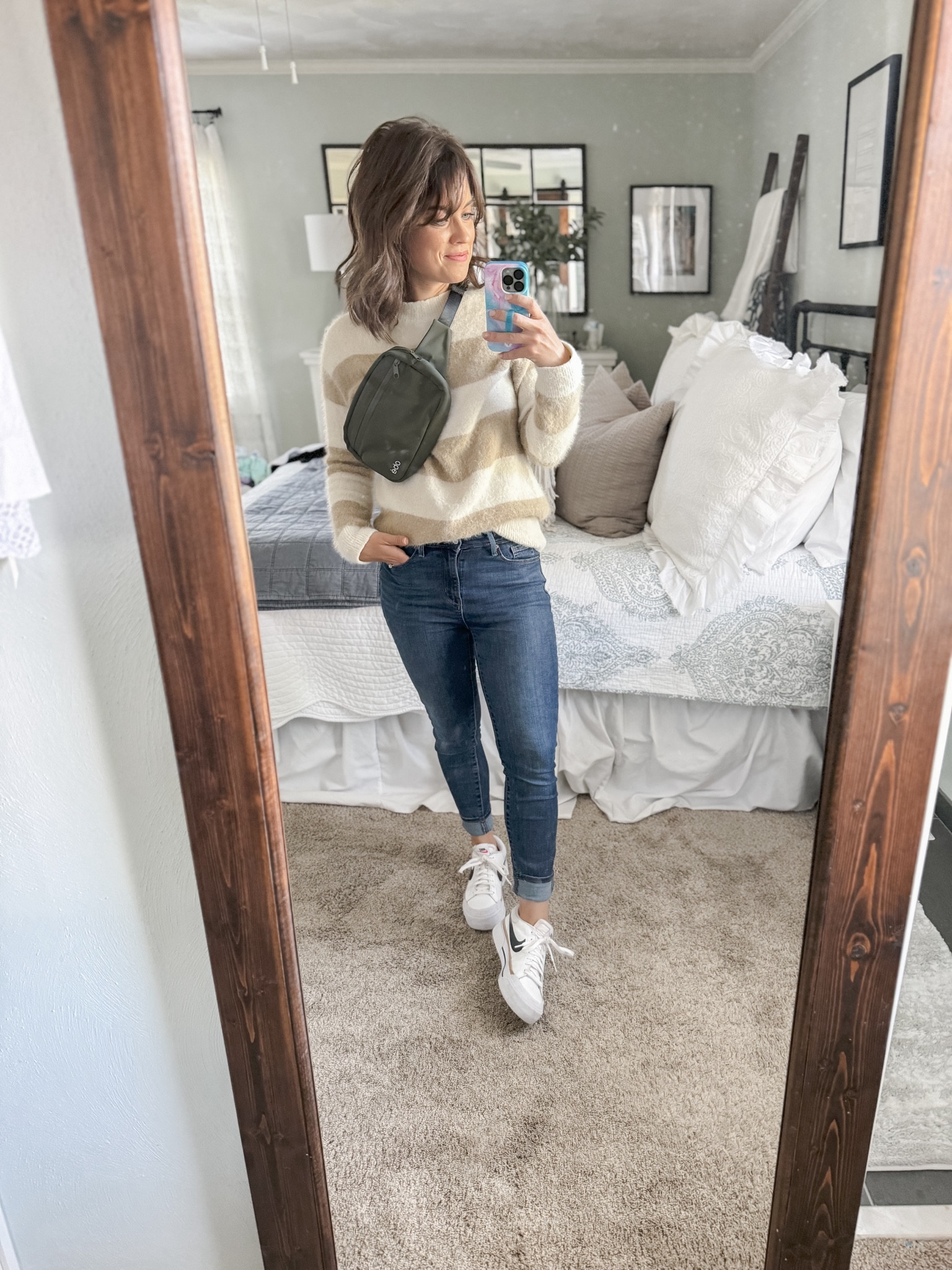 Mom comfy spring outfit for errands with kids

#LTKbeauty #LTKfindsunder100 #LTKstyletip