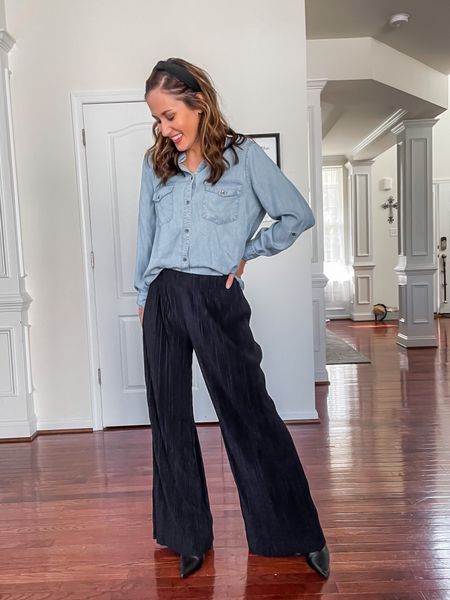 Walmart fashion // black pleated pants // black soft pants under $20 // teacher outfit idea // comfy office outfit // business casual outfit // 9 to 5 outfit 

#LTKHoliday #LTKSeasonal #LTKunder50