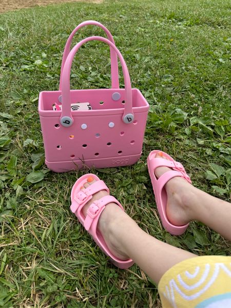Mia’s mini Bogg bag & cute summer sandals 🩷🩷



#LTKFamily #LTKSeasonal #LTKKids