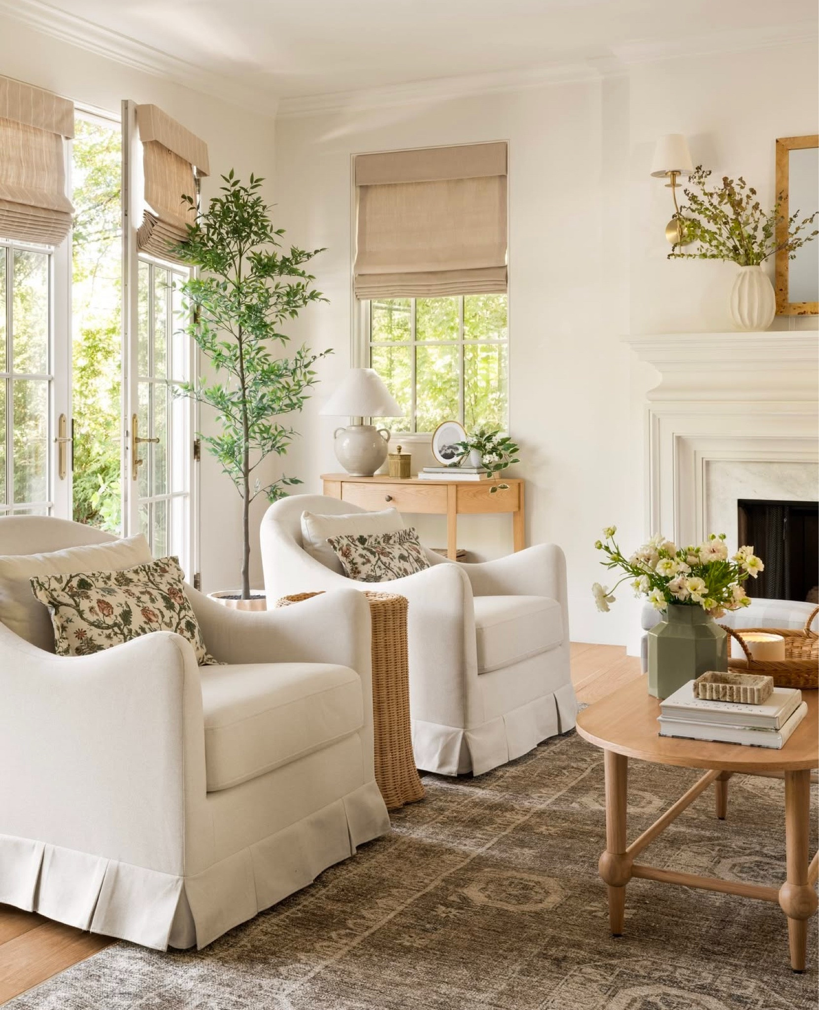 Spring living room decor 

#LTKHome #LTKSeasonal