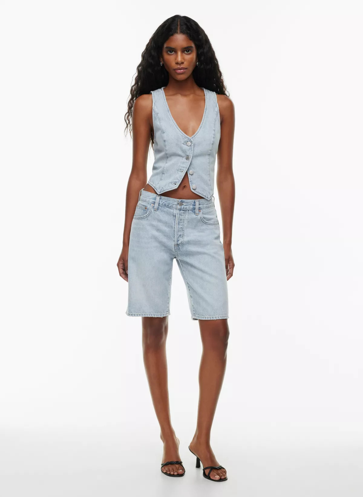 THE ‘90S CINDY BERMUDA DENIM SHORT | Aritzia