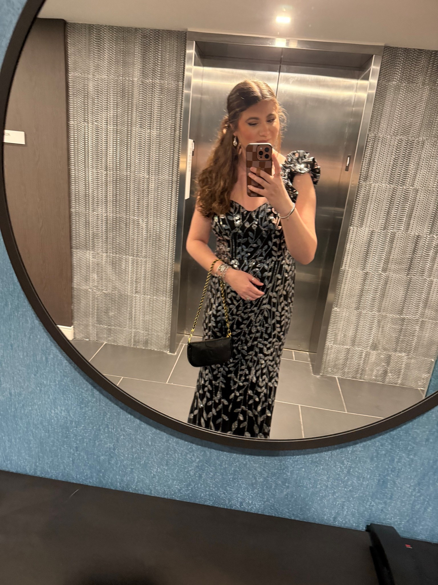 Holiday party last night🖤🩶🪩✨


Christmas party, company Christmas party, long dress, sparkle dress, holiday dress, holidays, holiday party 

#LTKSeasonal #LTKHoliday #LTKGiftGuide