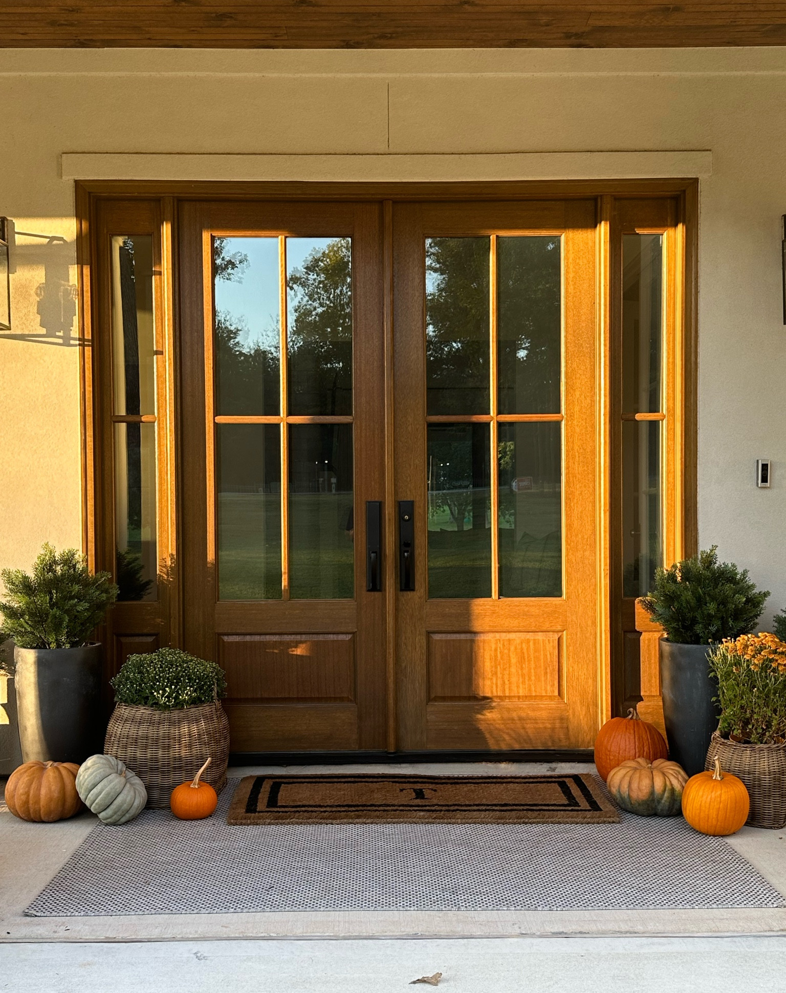 Fall front porch! 

#LTKHome #LTKSeasonal #LTKFallSale