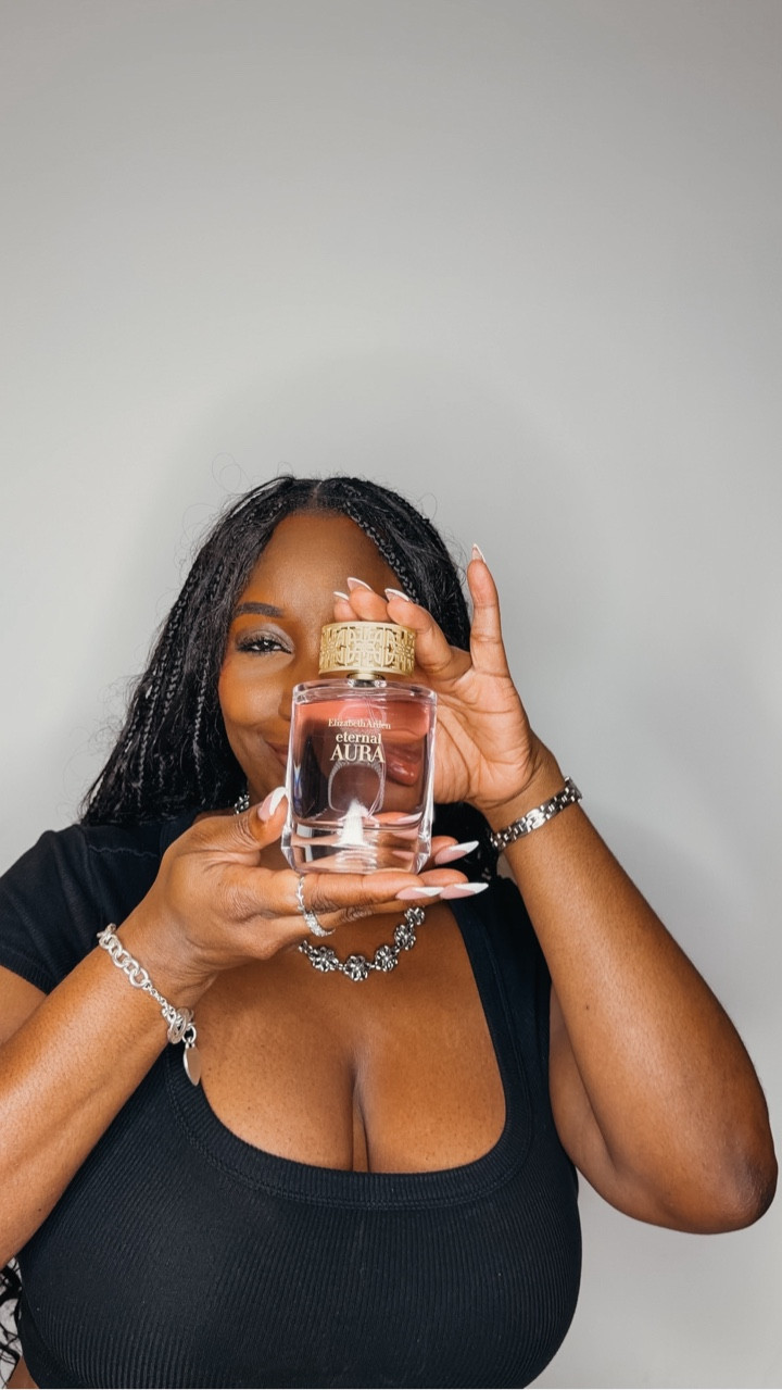 The scent that did all the talking 💁🏾‍♀️ @elizabetharden new signature fragrance, Eternal Aura from @macys ! 

Linked in bio ( Macys Picks) 

#macysstylecrew #macyspartner #elizabethardenpartner 

About the fragrance: Created by women for women, Eternal Aura Eau de Parfum is the new signature fragrance by Elizabeth Arden. A celebration of confident femininity, this fragrance speaks to women navigating the rush hour of  life and celebrates your aura, grace, and strength, transporting you from the everyday into a world of confident beauty.
• Top notes: Dragon fruit, golden pear, pink pepper
• Middle notes: Elizabeth Arden exclusive co-distillation of ambrette & rose, with magnolia flower, pink peony, jasmine sambac absolute
• Base notes: Sandalwood oil, muscemor, tonka bean absolute, ambertonic

#fragrance #lifestyle fashion
beauty

#LTKgrwm #LTKdayinmylife #LTKMidsize