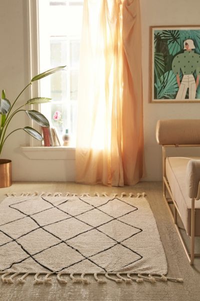 Washable Berber Rug - Beige 5 X 7 at Urban Outfitters | Urban Outfitters US