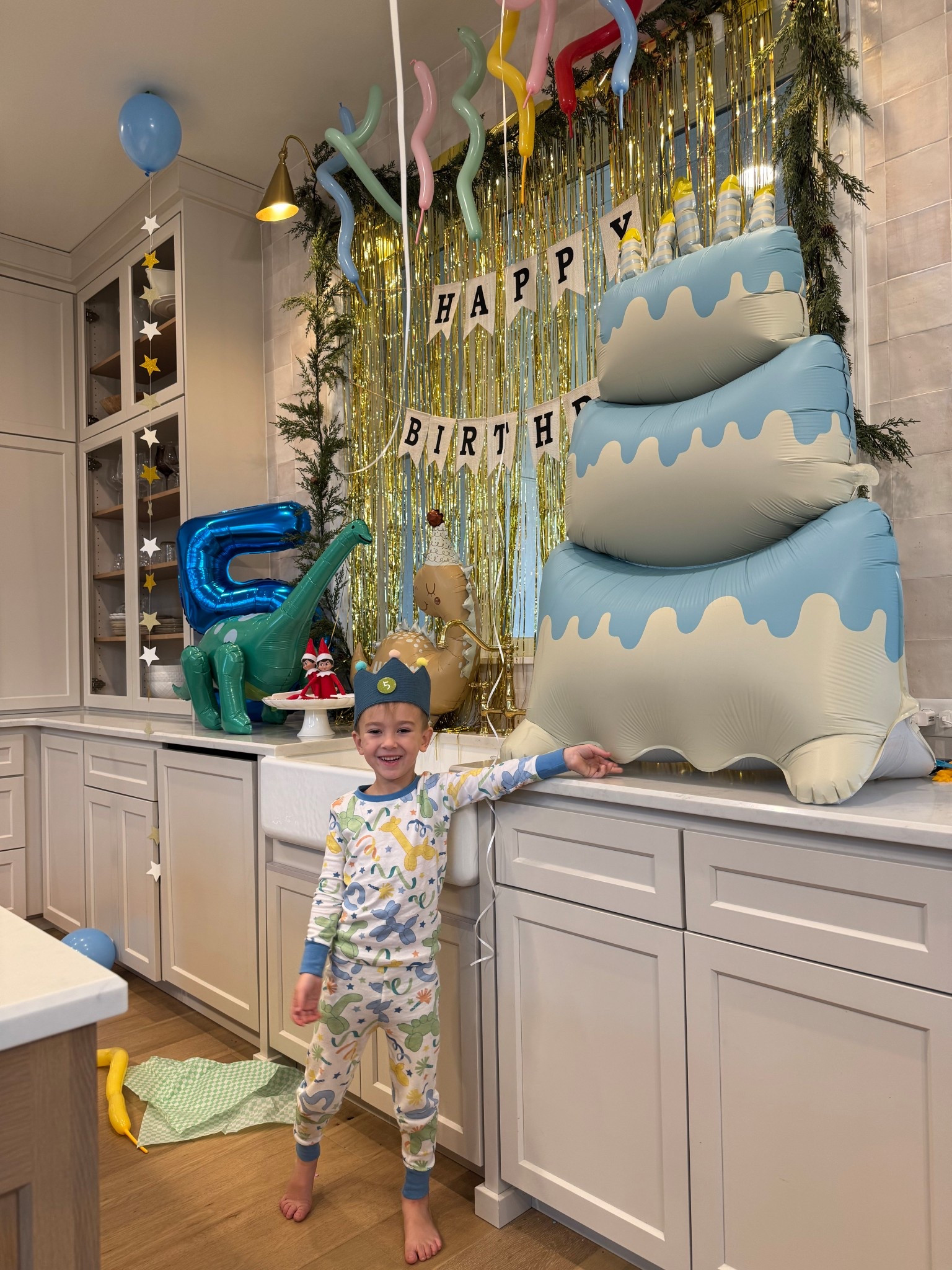 Bubs bday decorations!

Party
Boys birthday
Birthday decor
Kids 

#LTKKids #LTKmomlife #LTKGiftGuide