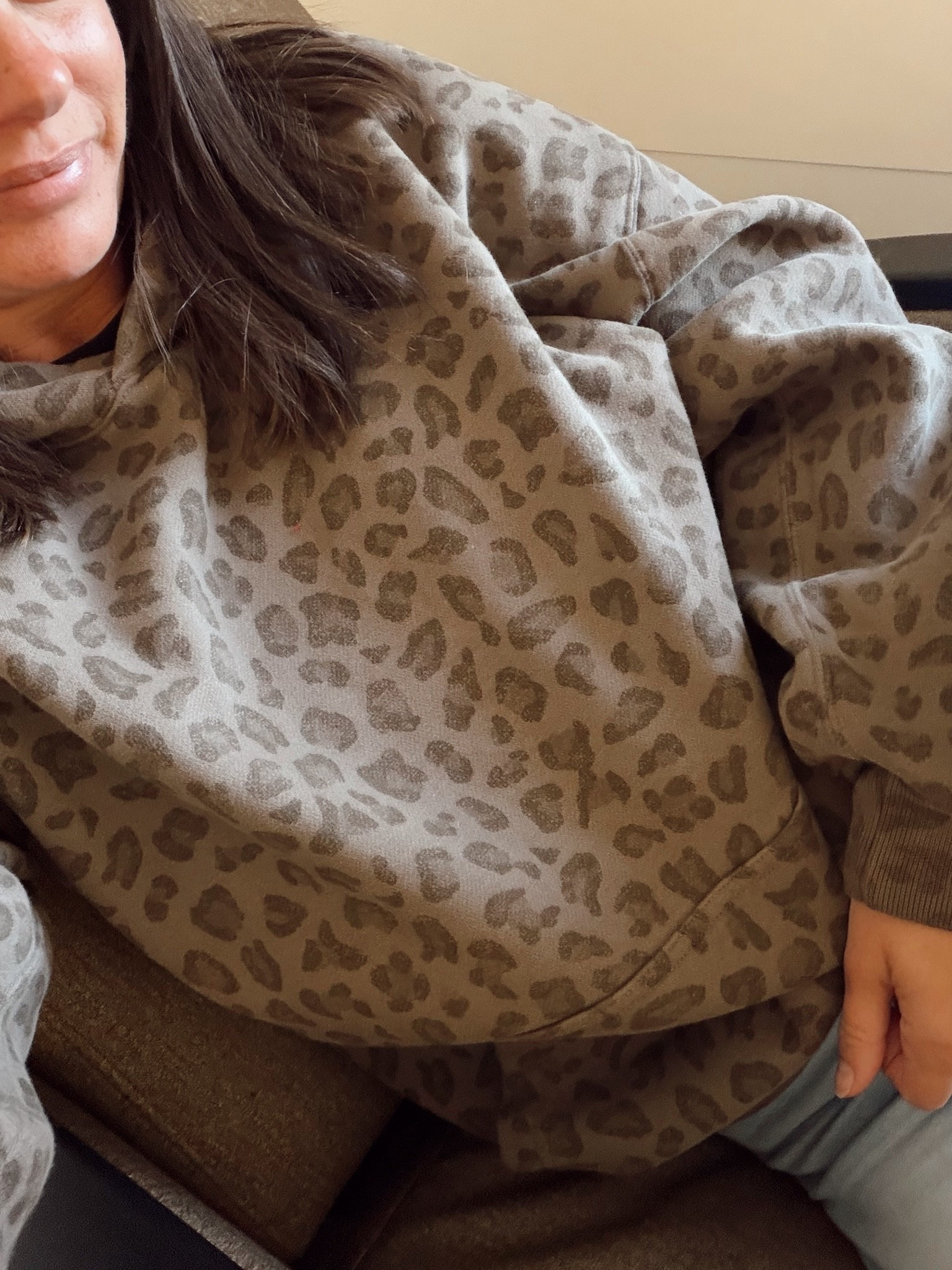 The comfiest leopard sweatshirt! Insanely soft! Runs true to size - I’m in the small.

#LTKootd #LTKmomlife #LTKOver40