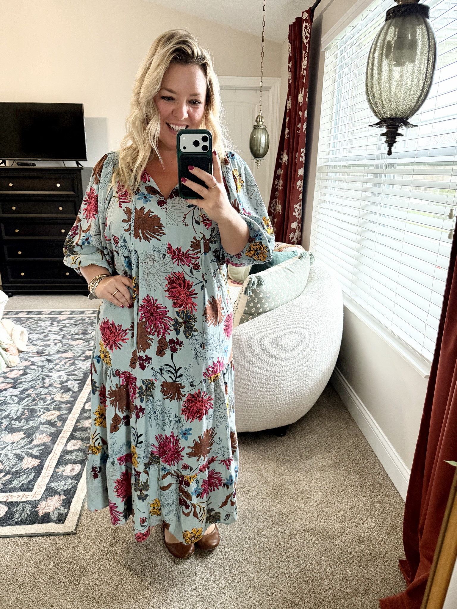 Cutest fall floral maxi dress! Super flowy & can be styled with casual tennis shoes or booties or ballet flats! You can also add a denim jacket! I’m a lg/12 & I am wearing a med here. It’s petite friendly as I am only 5’2”!

#LTKPetite #LTKFindsUnder50 #LTKMidsize