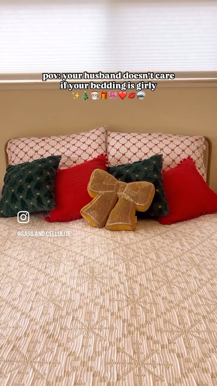 Christmas bedding🎄 
The sheets and bow pillow are from Home Goods, so I’ve linked similar - everything else is linked below❤️ 

#LTKHoliday #LTKHome #LTKSeasonal