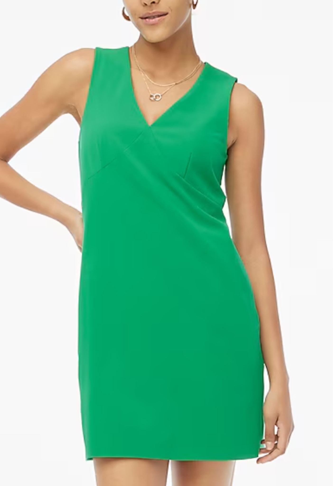 Sleeveless bench shift dress in ‘green onyx’ from jcrew factory
Grass green
House of colour / Autumn 

#LTKStyleTip #LTKFallSale