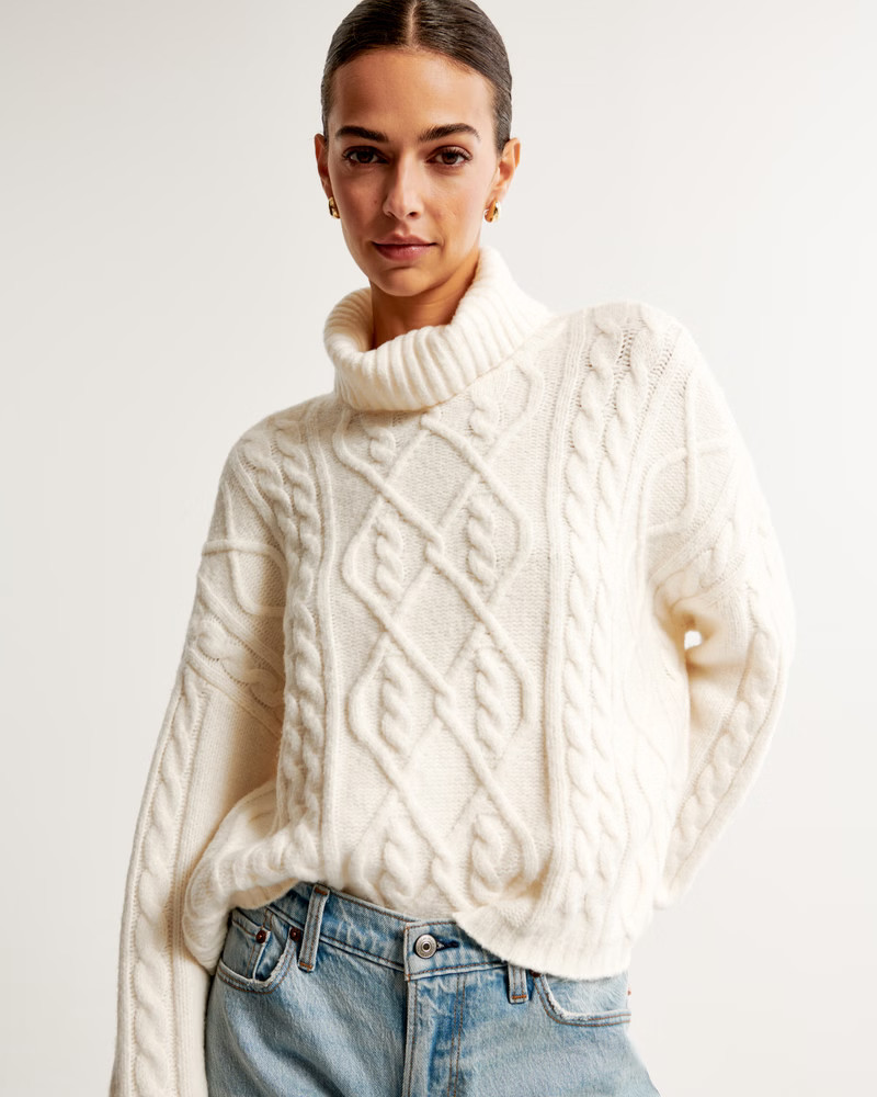 Cable Wedge Turtleneck Sweater | Abercrombie & Fitch (US)