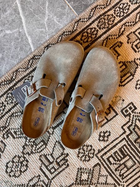 Finally got in these Birkenstock clogs! Everyone has been talking about potato shoes for fall so I had to hop on the trend 

#LTKshoecrush #LTKstyletip