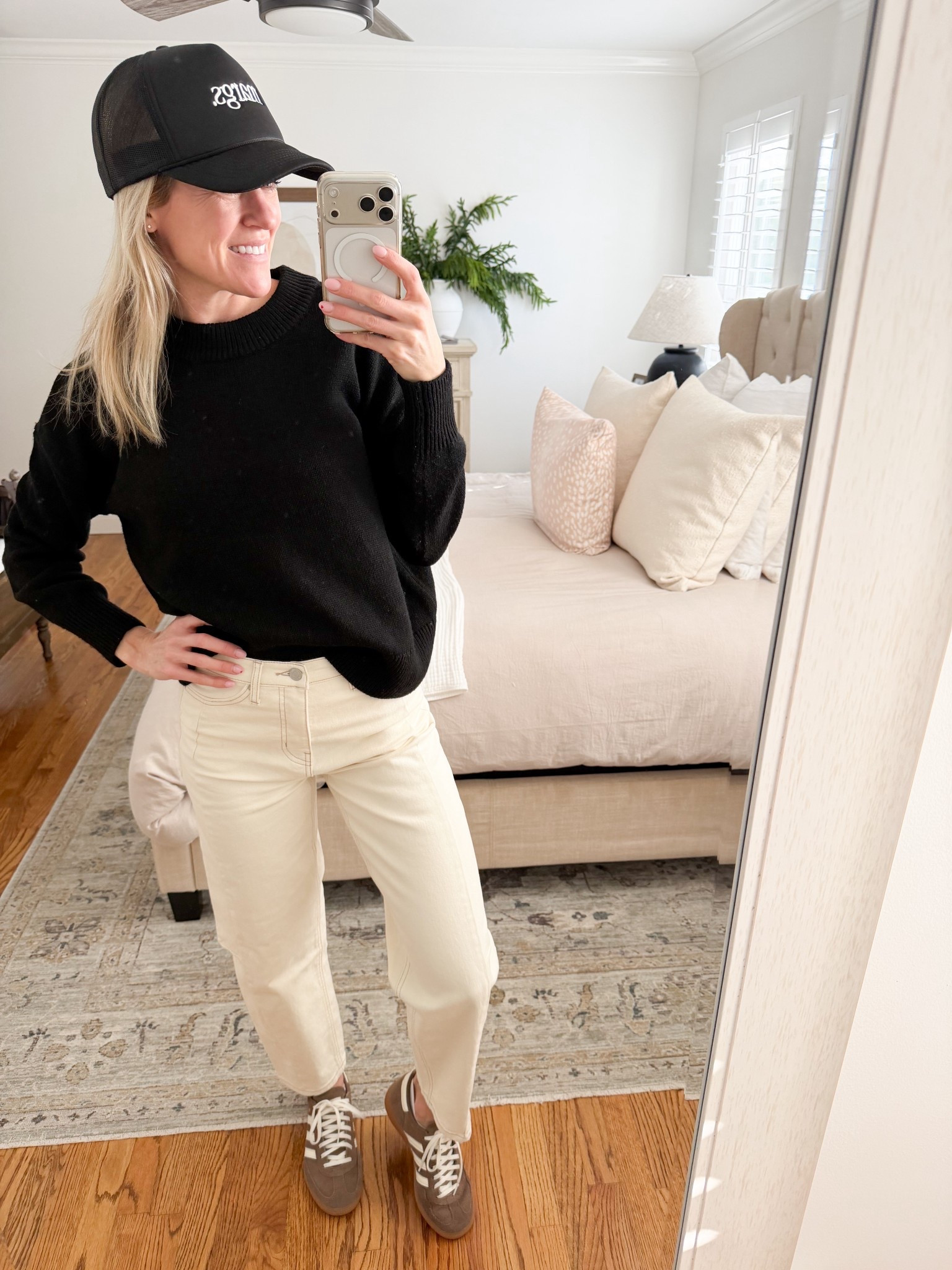 The best barrel jeans! 

Sweater-xs
Jeans- size 0

#LTKootd #LTKmomlife