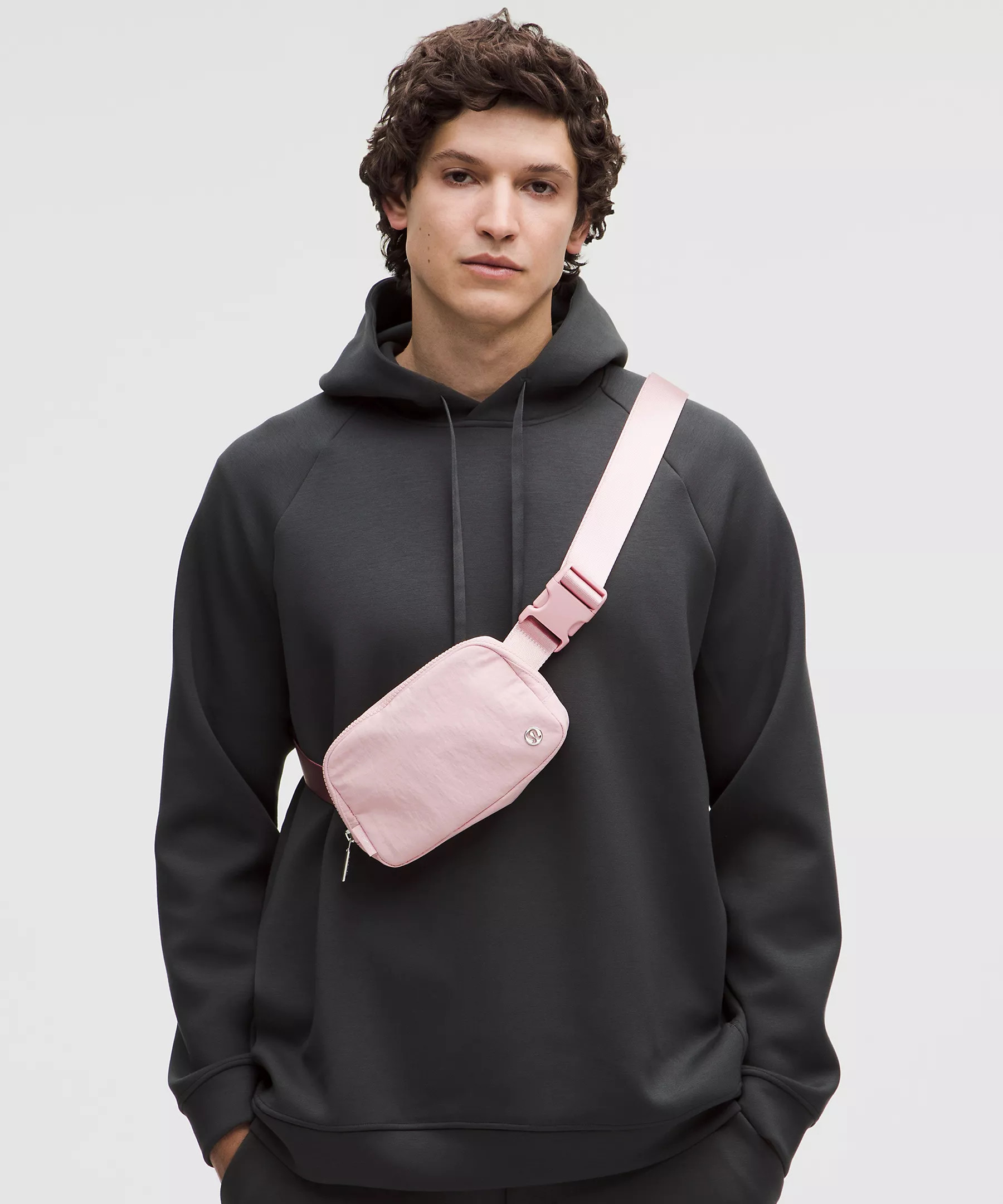 $38 USD | Lululemon (US)