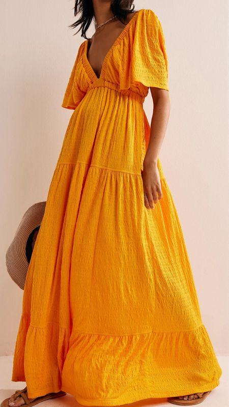 La La Maxi Dress, 18 color choices 

#LTKFindsUnder100