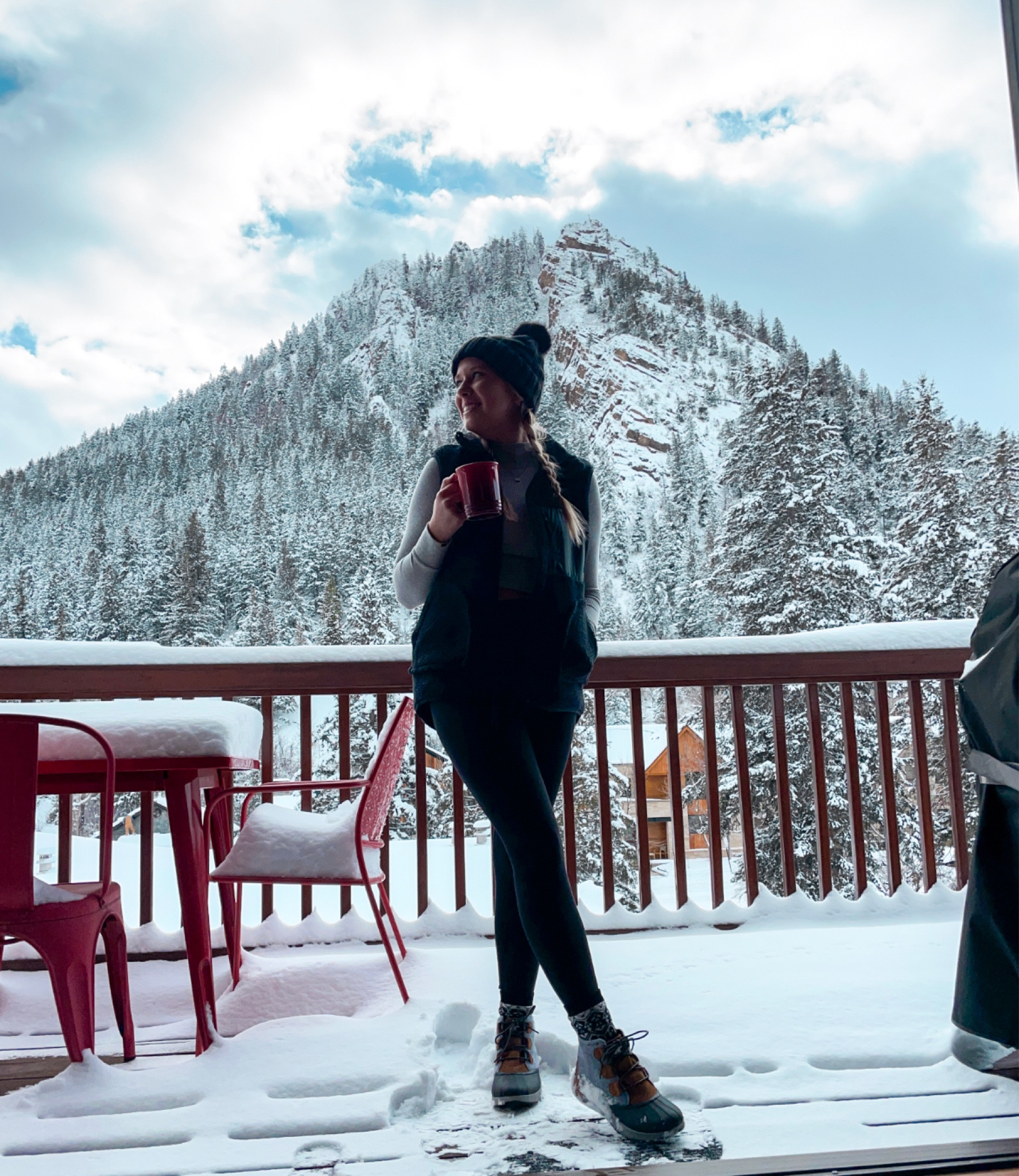 Mountain Mornings🏔️❄️

#LTKGiftGuide #LTKsalealert #LTKtravel