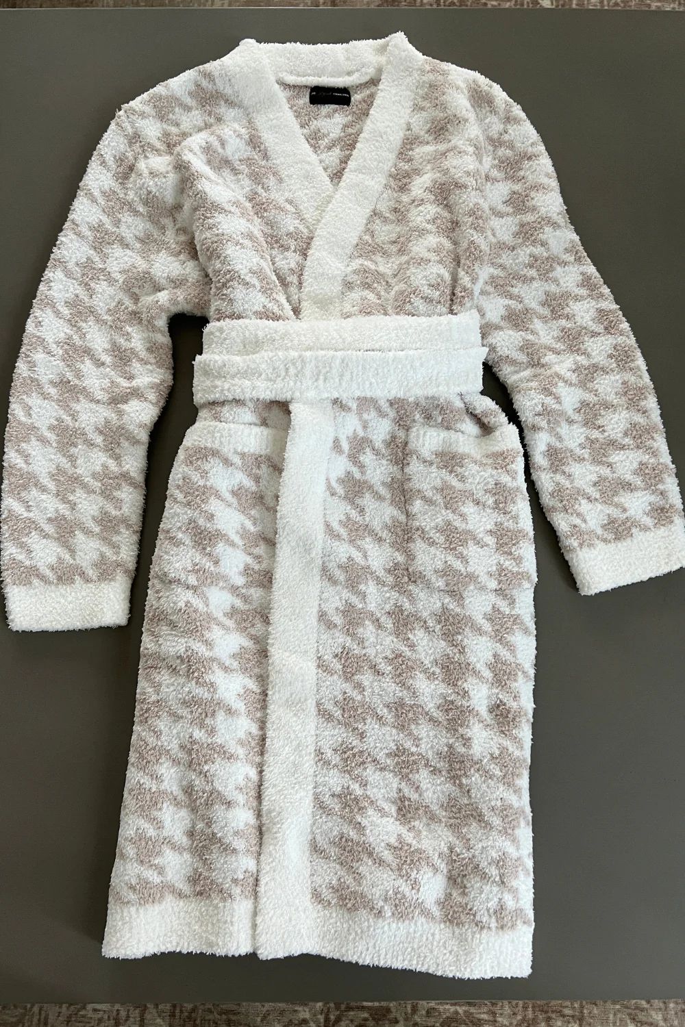 Houndstooth Buttery Robe- Pre Order 4-30 | The Styled Collection