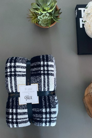 TSC + Our Faux Farmhouse | The Styled Collection