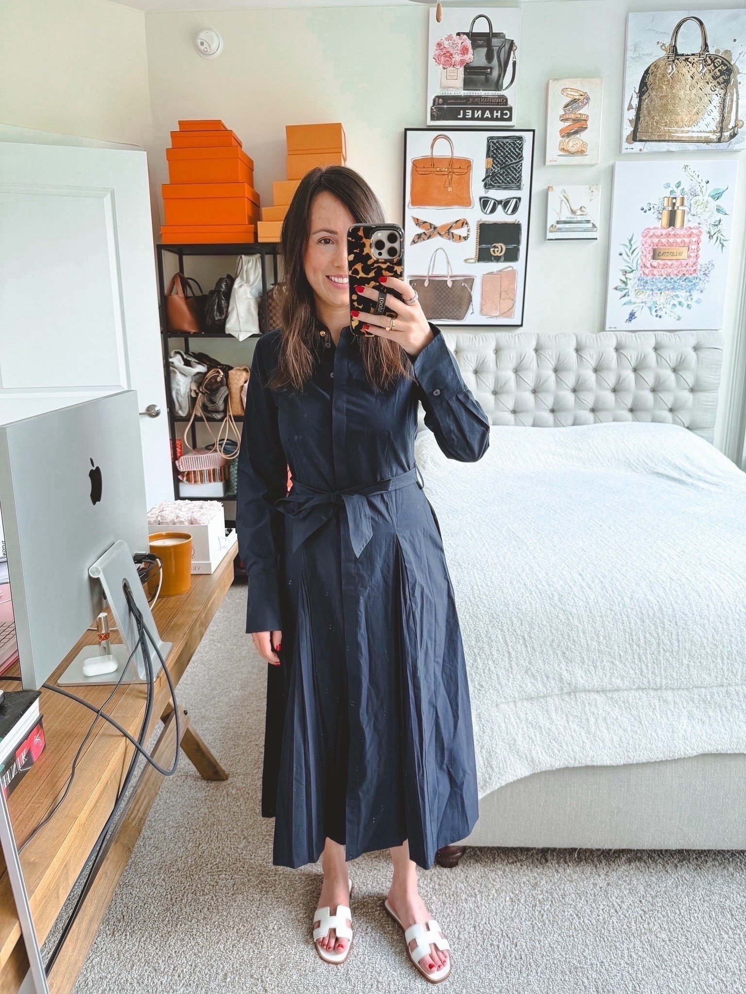 Derek lam navy midi dress



#LTKHoliday #LTKGiftGuide #LTKCyberWeek