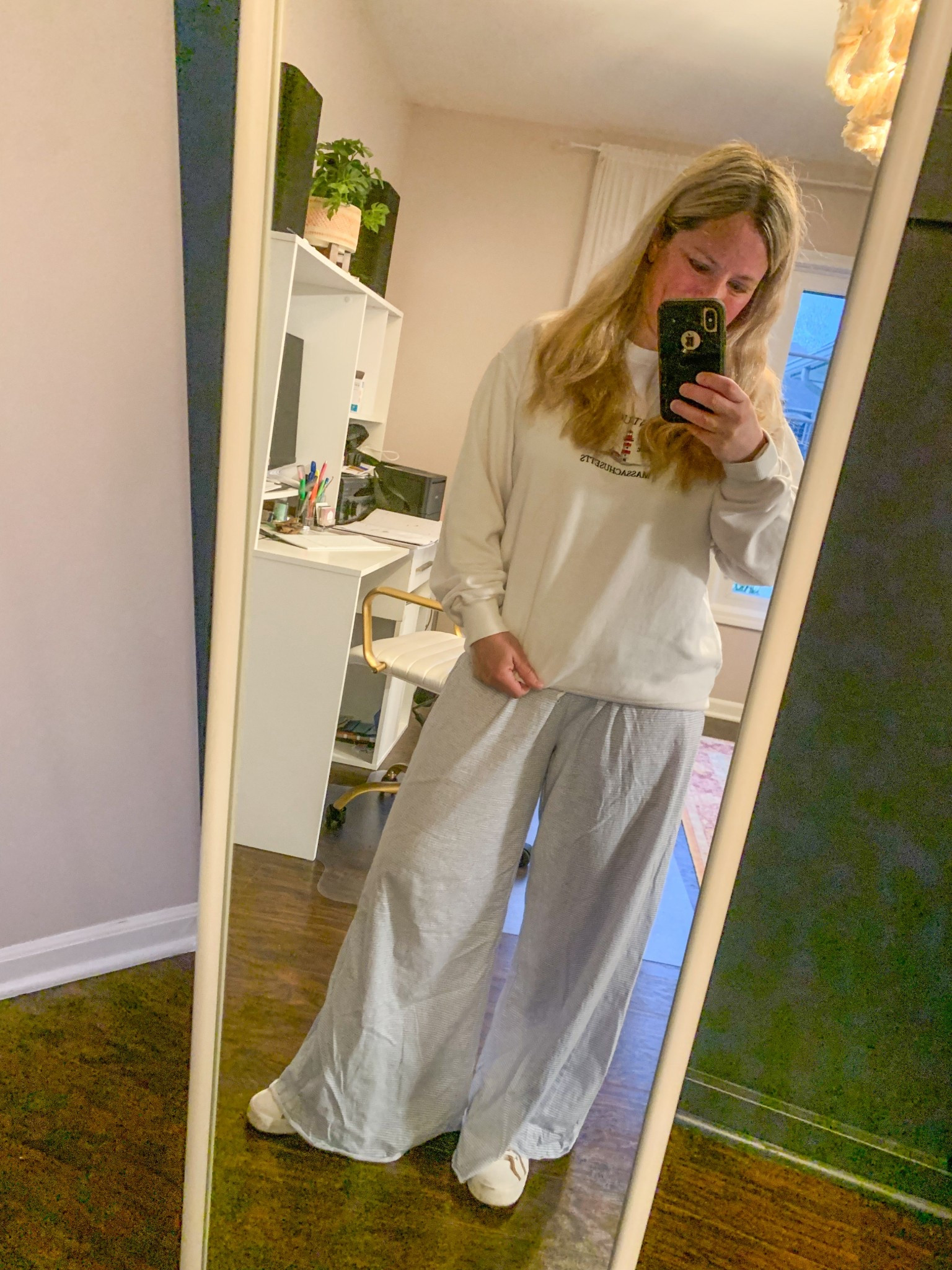 Today’s comfy ootd 

If you are local, they have a store in Windsor, that we will cross the border to shop. 

#LTKPetite #LTKFindsUnder50 #LTKOver40