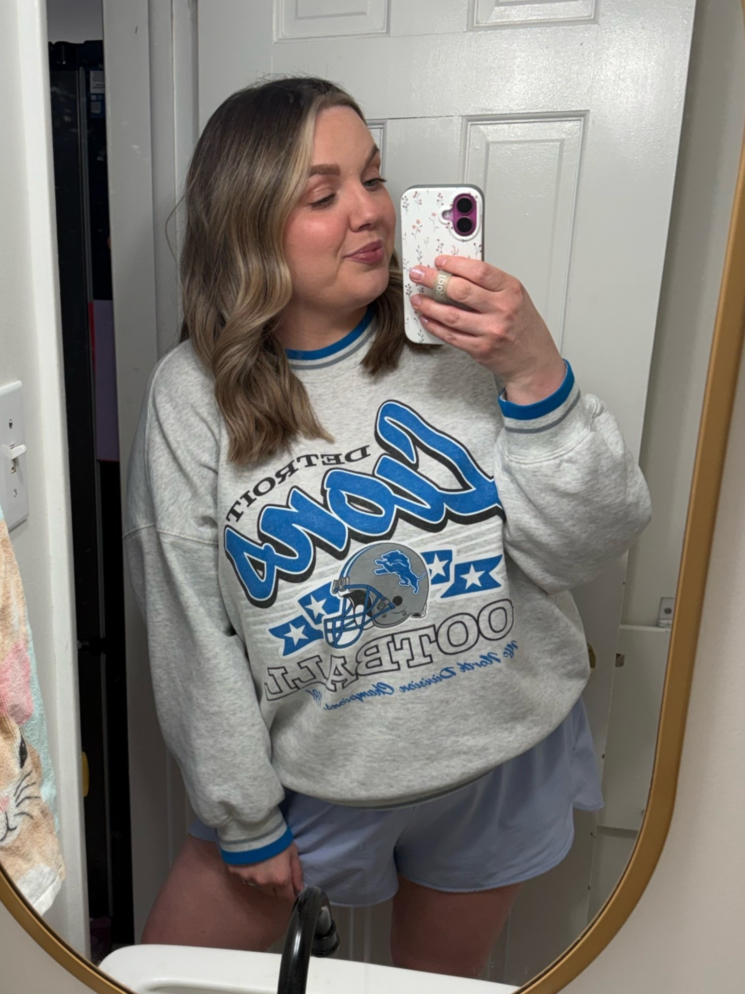Abercrombie NFL collection - - Detroit Lions. 

Tailgate // football // grit //  fall outfit // casual style

@abercrombie

#LTKdayinmylife #LTKSeasonal #LTKootd